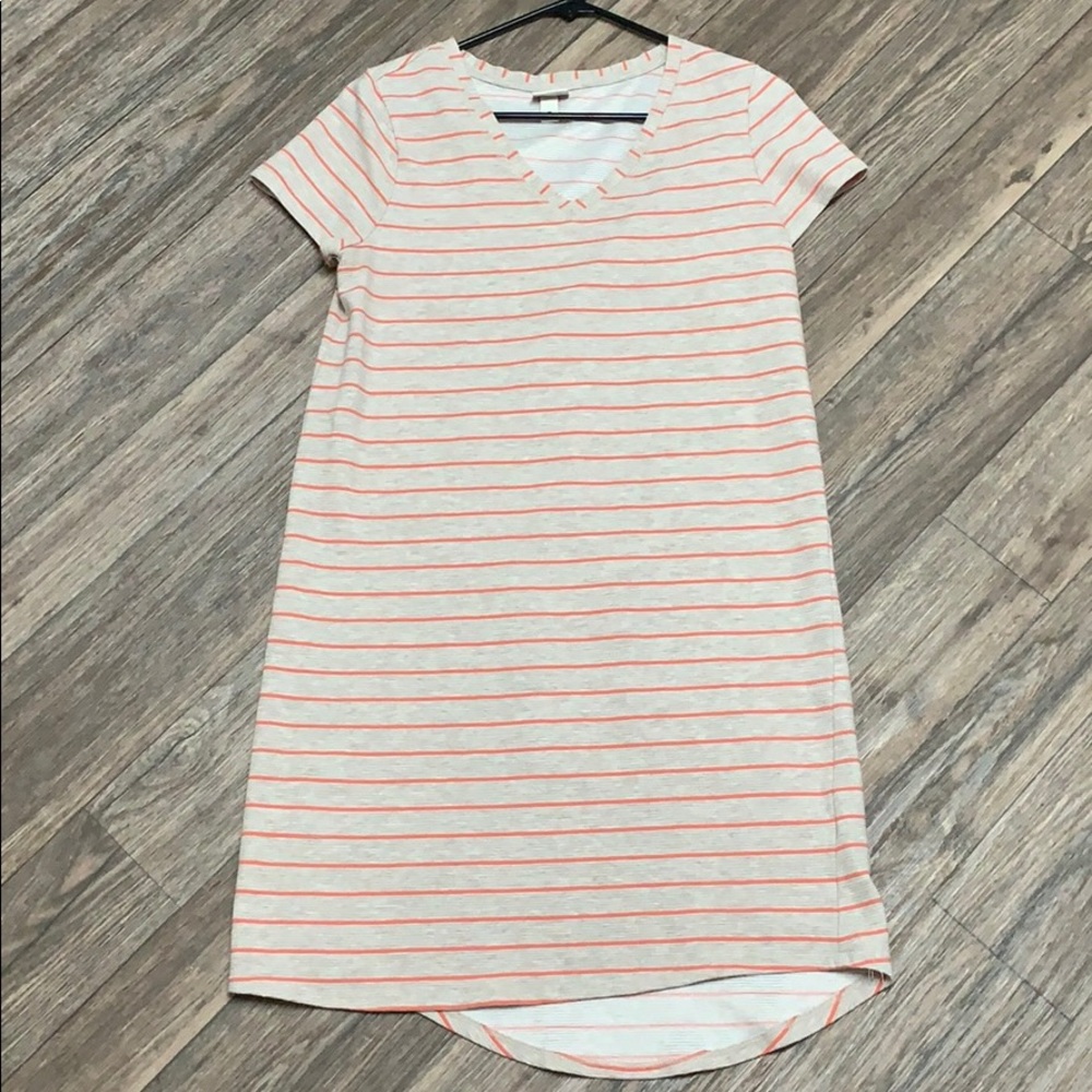 Drop tail dress